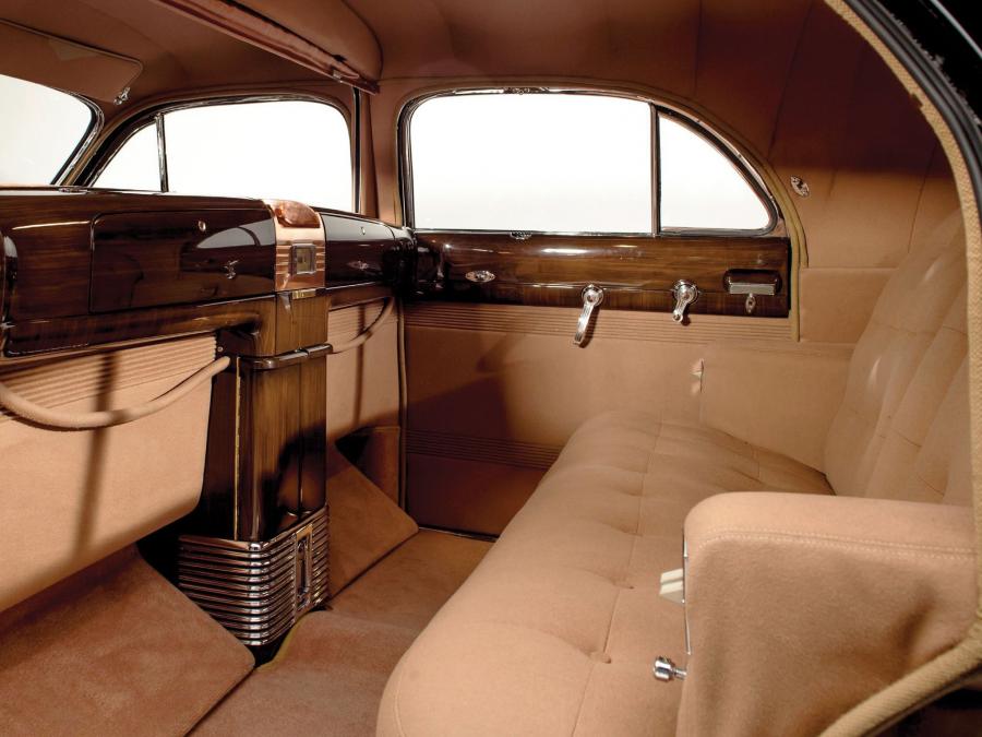  Cadillac Custom Limousine The Duchess 1941 года  (фото 6 из 7)